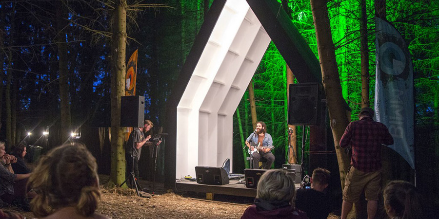 2000 Trees image 8