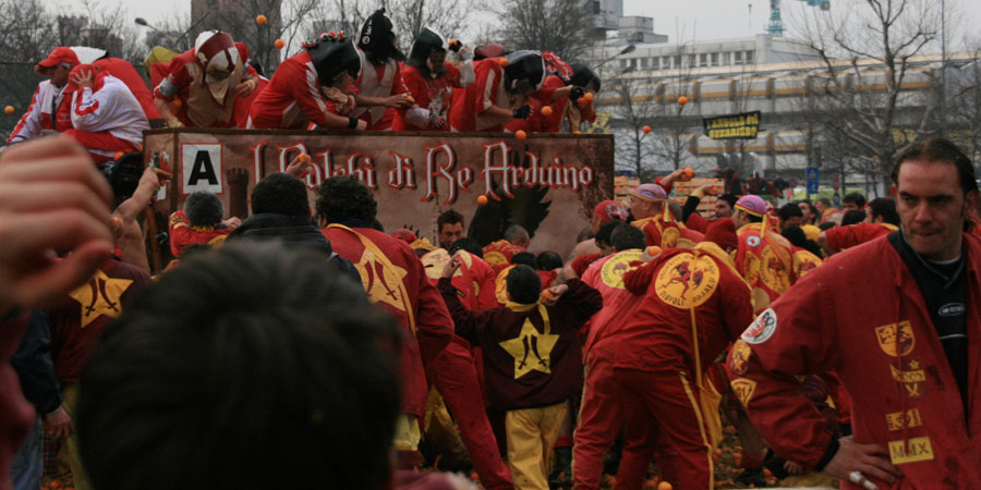 Battle of the Oranges image 11