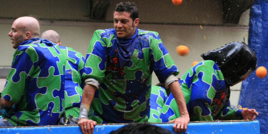 Battle of the Oranges image 8