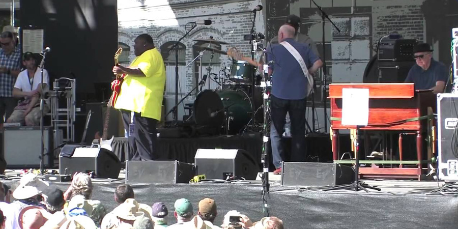 Waterfront Blues image 10