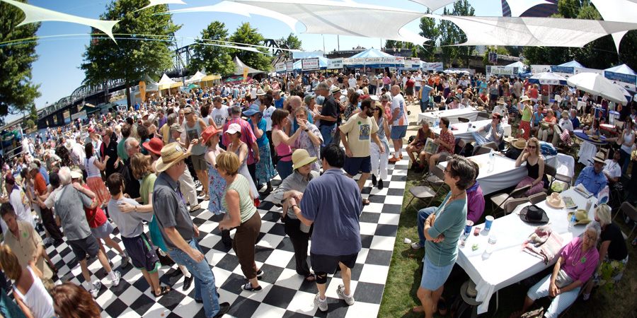 Waterfront Blues image 4
